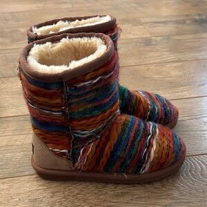Lamo Boots Girls 2 Juarez Multicolor Woven Pull On Boots Faux Shearling Lining